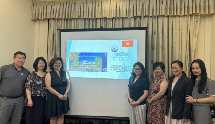 The Center for Vietnam Science and Technology Internationalization Promotion receives the Asian American Chamber of Commerce’s Delegation