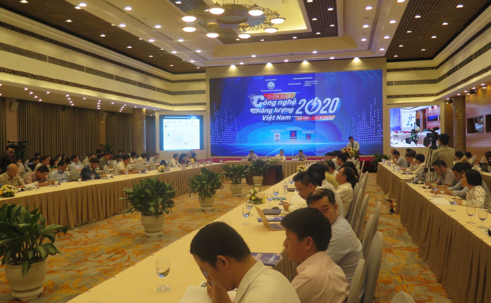 Xu hướng công nghệ năng lượng của thế giới trong tương lai và giải pháp công nghệ năng lượng tiếp theo của Việt Nam