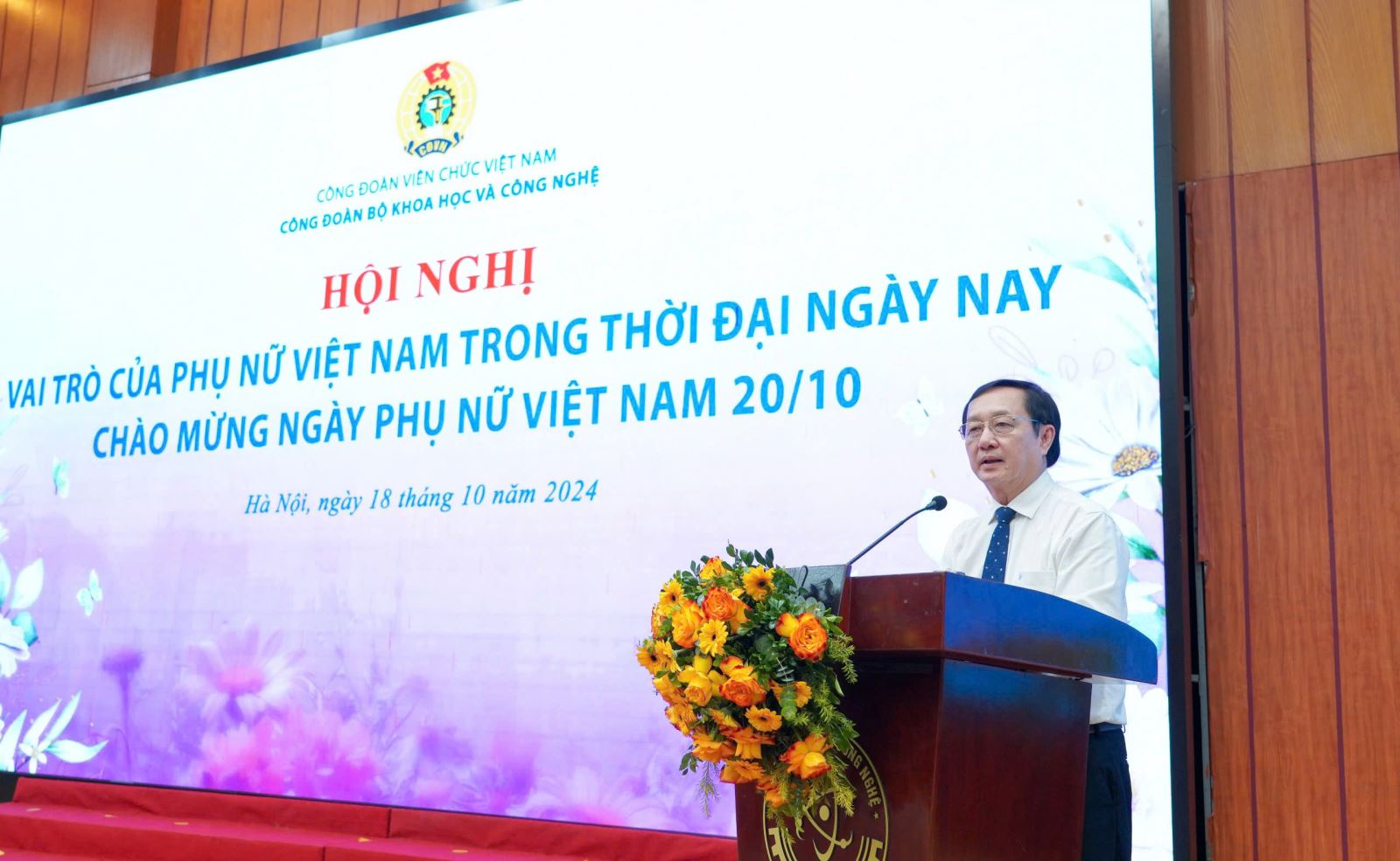 Phát huy vai trò của phụ nữ trong thời đại ngày nay